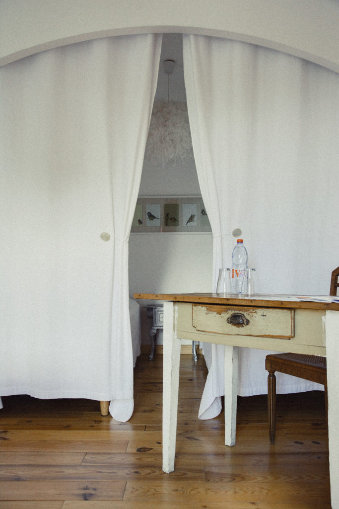 Chambre familiale La Tropézienne - Maison d'hote les délices de lavoute en auvergne