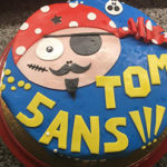 Gâteau en pâte à sucre personnalisé sur commande